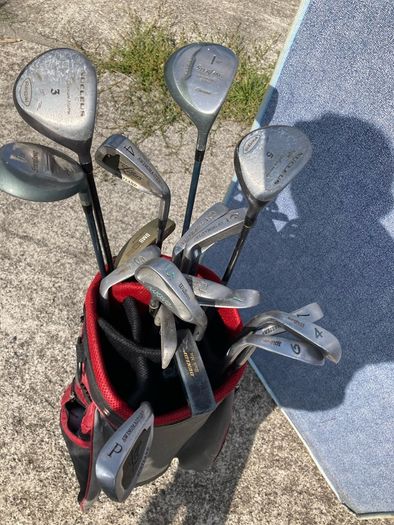 wilson bag and various clubs