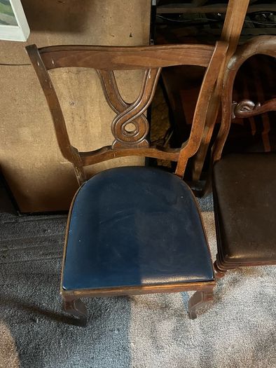 Antique/vintage chairs  6 chairs