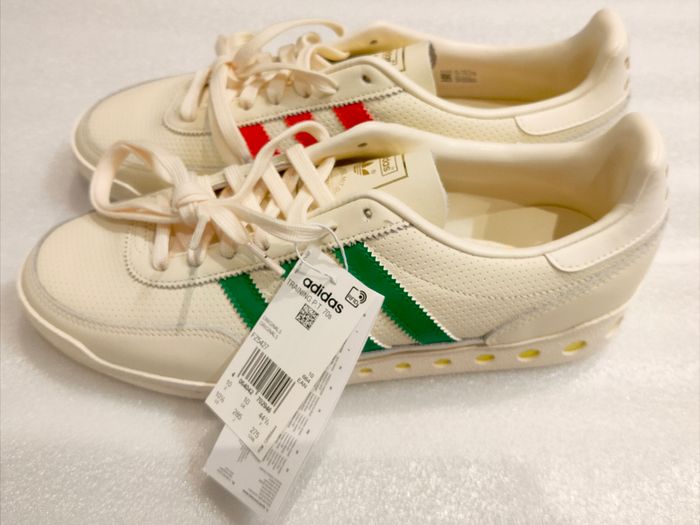Adidas Training P.T. 70s X Cream Originals FZ5427 UK 10 Trainers (New In Box)