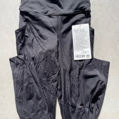 Lululemon black leggings tight 25in side pockets new size 8
