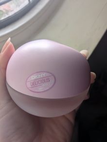 DkNY perfume