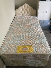 Single bed with 2 drawers in base and headboard