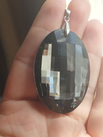 Pendant made of smoky quartz and 925 silver.