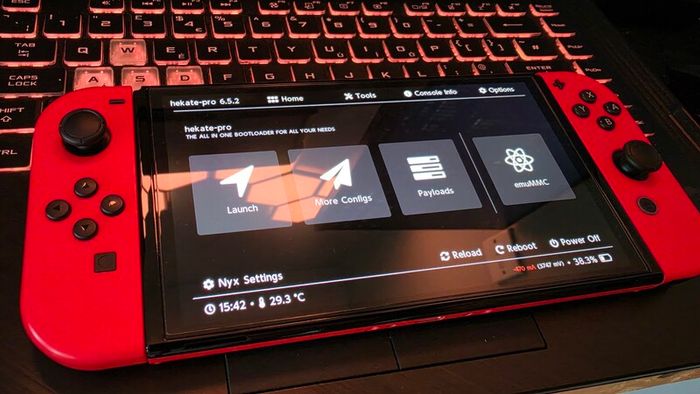 Nintendo Switch OLED (Mario Edition) 8GB RAM!
