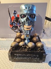 Terminator 2 bust