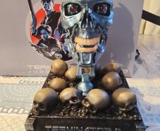 Terminator 2 bust