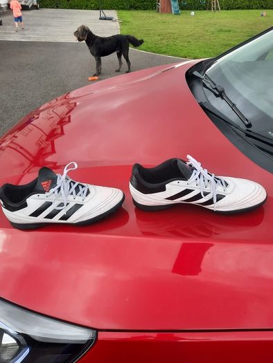 Adidas Astro runners size 10 Like New