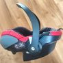 Isofix car seat and base Image 5