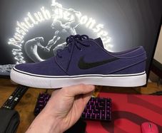 Nike Janoski