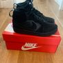 Nike Court Borough Mid-top. Fleece Lined. Size 2.5 Image 2