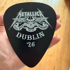 Metallica m72 tour Jumbo guitar pick Dublin 2026
