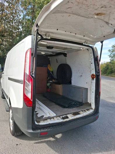Ford transit custom 141