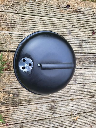BBQ grill with dome