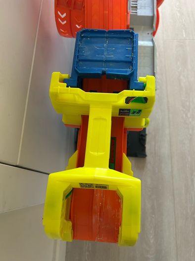 Hot Wheels Ultimate Garage