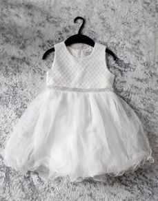 Girls stunning dress