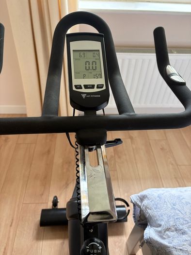 HIIt G7 fitness Spin Bike