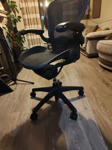 Herman Miller Classic Aeron Ergonomic Chair Size B