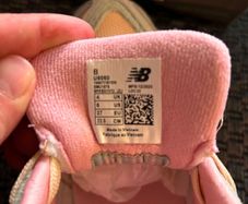 New NB shoes never used size uk4