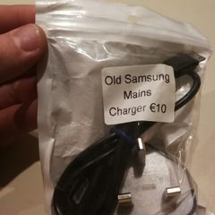 Old Samsung Phone Mains Charger
