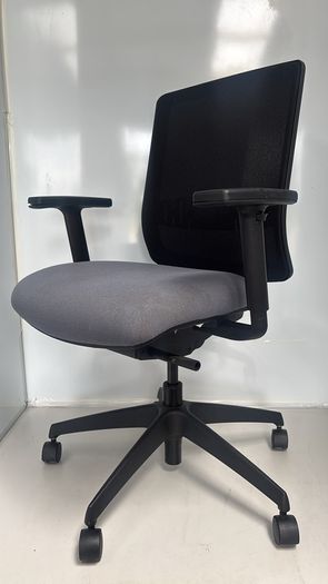 office clearence stock WHATSAPP FOR PRICES