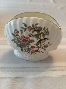 Aynsley Porcelain Exotic Bird Shell Vase