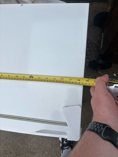 Power point undercounter fridge