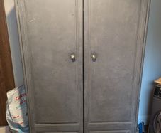 Wardrobe/Cupboard