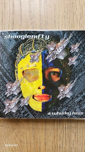Shooglenifty. A Whisky Kiss.
