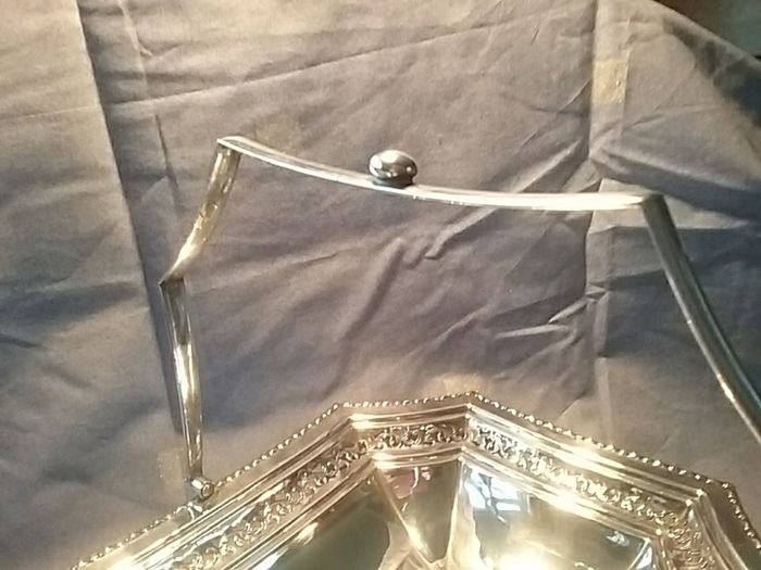 EPNS Table Centre Pierced Basket