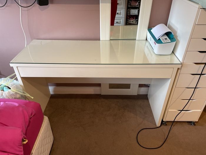 desk
