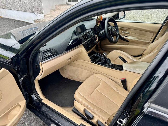 2012 BMW 3 Series