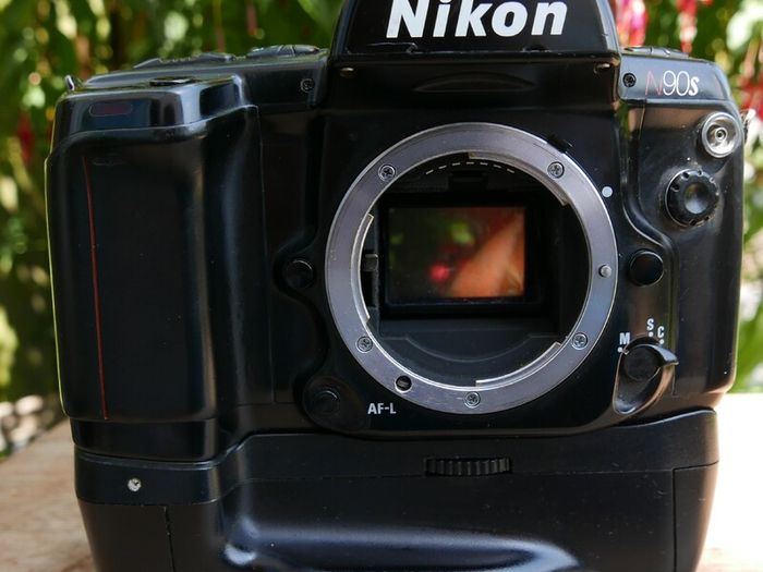 Nikon  N90s 35mm Film Camera Body  Tested