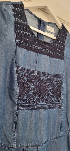 Esprit denim style dress with embroidery detail Sz S ( Fit 8-10 UK)