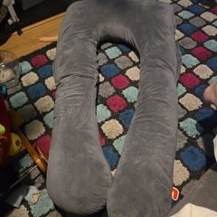 pregnancy pillow