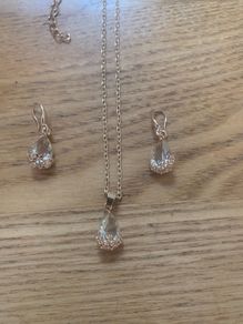 chain & earrings