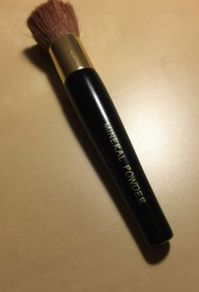 Mineral powder brush