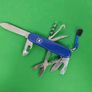 Vintage Wenger and Victorinox Swiss Army knife lot Image 3