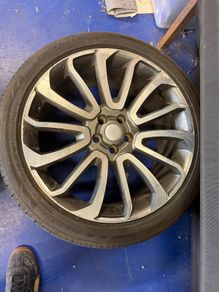 22 inch Range Rover vouge wheels and good tyres