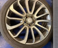 22 inch Range Rover vouge wheels and good tyres