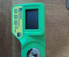 Milwaukee refractometer