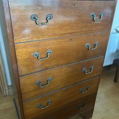 Antique Chest of Drawer