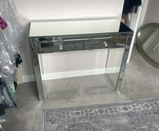 Console Table / Mirror