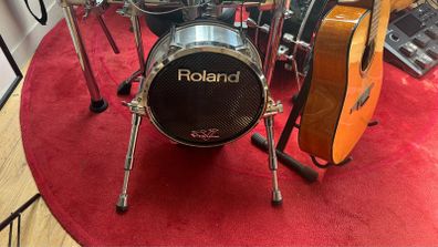 Roland kd-140