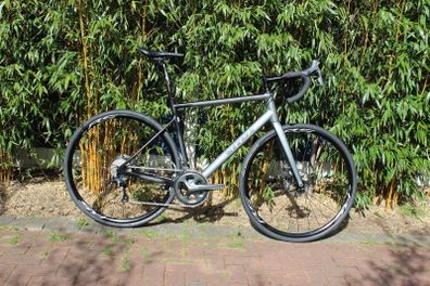 Vitus Zenium Carbon Road Bike + Extras