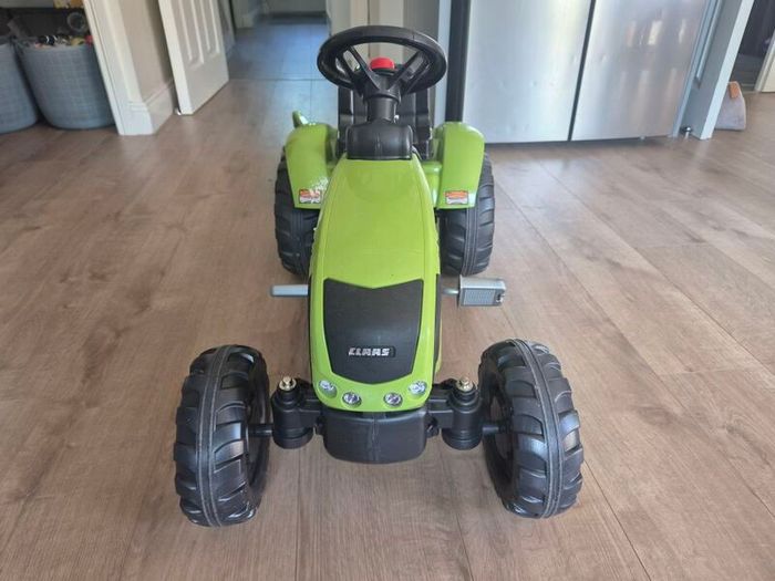 Falk CLAAS Tractor with Trailer
