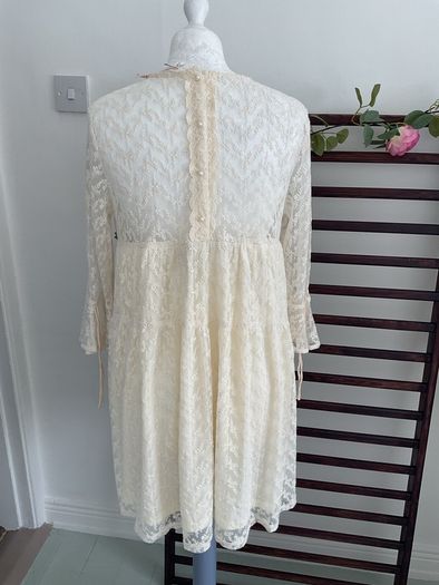 dress Bnwt cream lace mini dress grace & mila size small 10