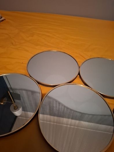 5 Circle Mirror