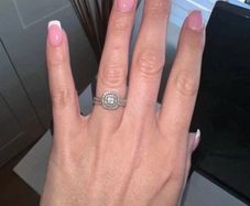 Engagement ring and wedding Band set