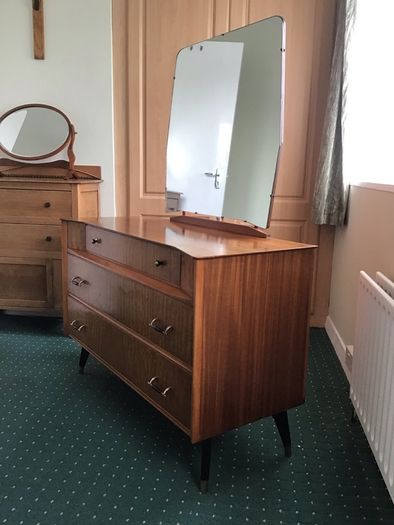 Mid century modern dressing table