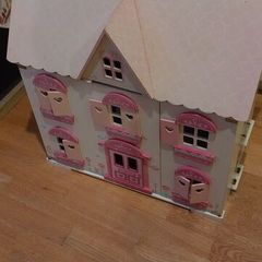 Doll's House